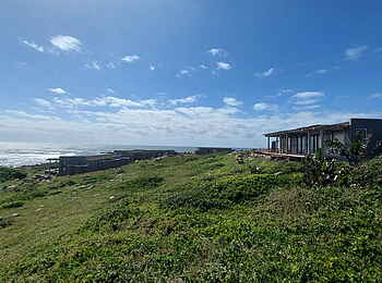 GweGwe Beach Lodge: Blick auf eine Suite