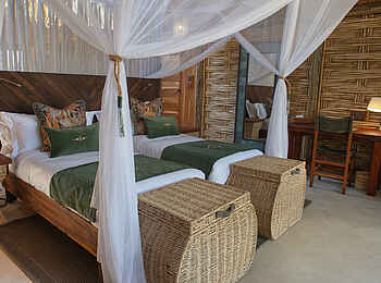 Mwamba Bush Camp: Zwei Einzelbetten Mwamba Bush Camp: Zwei Einzelbetten