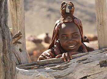 Okahirongo Elephant Lodge: Himba Okahirongo Elephant Lodge: Himba