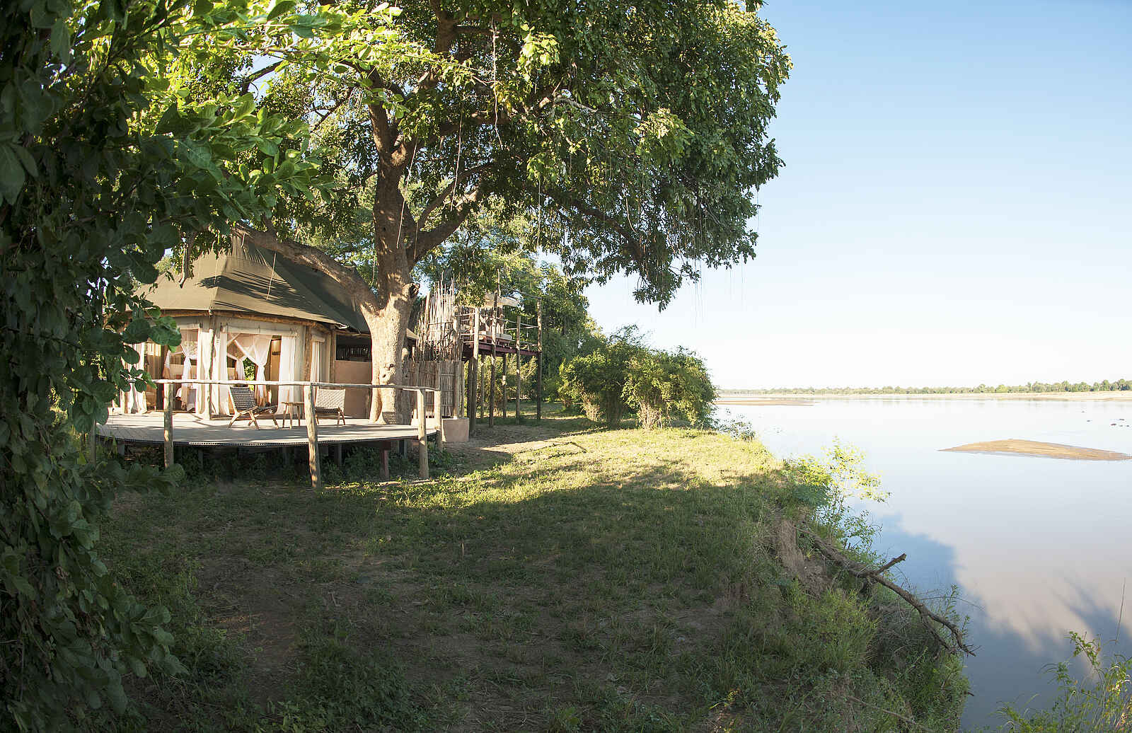 Three Rivers Camp: Luangwa River Three Rivers Camp: Luangwa River