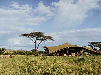 Wilderness Usawa Serengeti: Blick auf den Zentralbereich Wilderness Usawa Serengeti: Blick auf den Zentralbereich