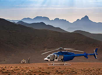 andBeyond Sossusvlei Desert Lodge: Scenic Flug mit dem Helikopter andBeyond Sossusvlei Desert Lodge: Scenic Flug mit dem Helikopter