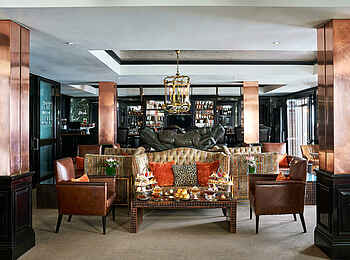 The Twelve Apostles Hotel: Leopold Bar The Twelve Apostles Hotel: Leopold Bar