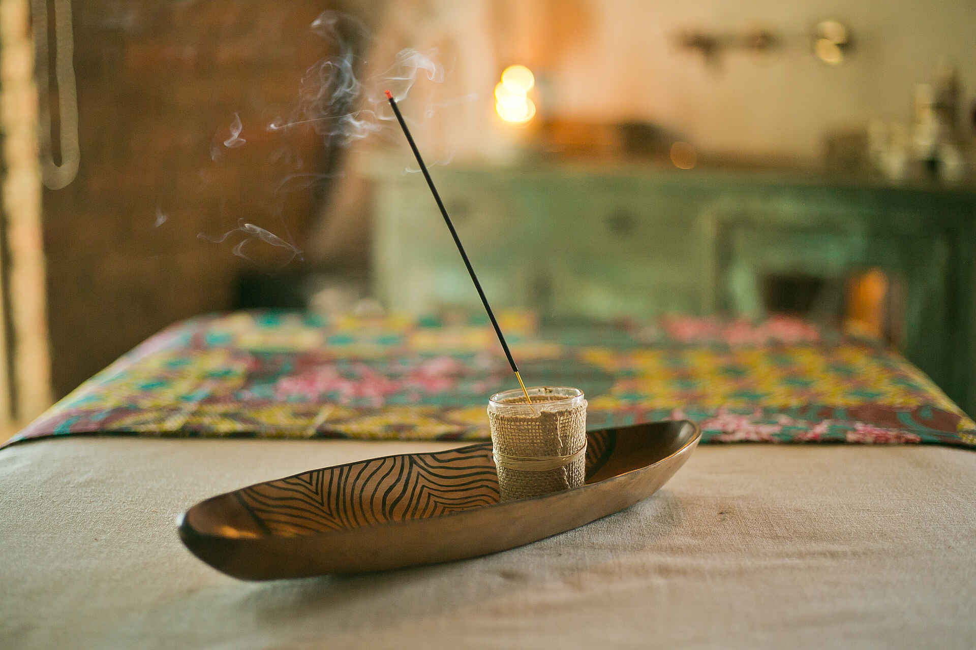 African Bush Camps, Afrikarma Safaris, Afrikarma Safaris - Wildnis. Hautnah., afrikarma.de, Mosi-Oa-Tunya National Park, Sambia, Thorntree, Thorntree River Lodge, Victoria Falls, Zambezi River, Räucherstäbchen, Wellness, Afrikarma