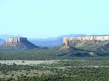 Ugab Terrace Lodge: Tafelberge