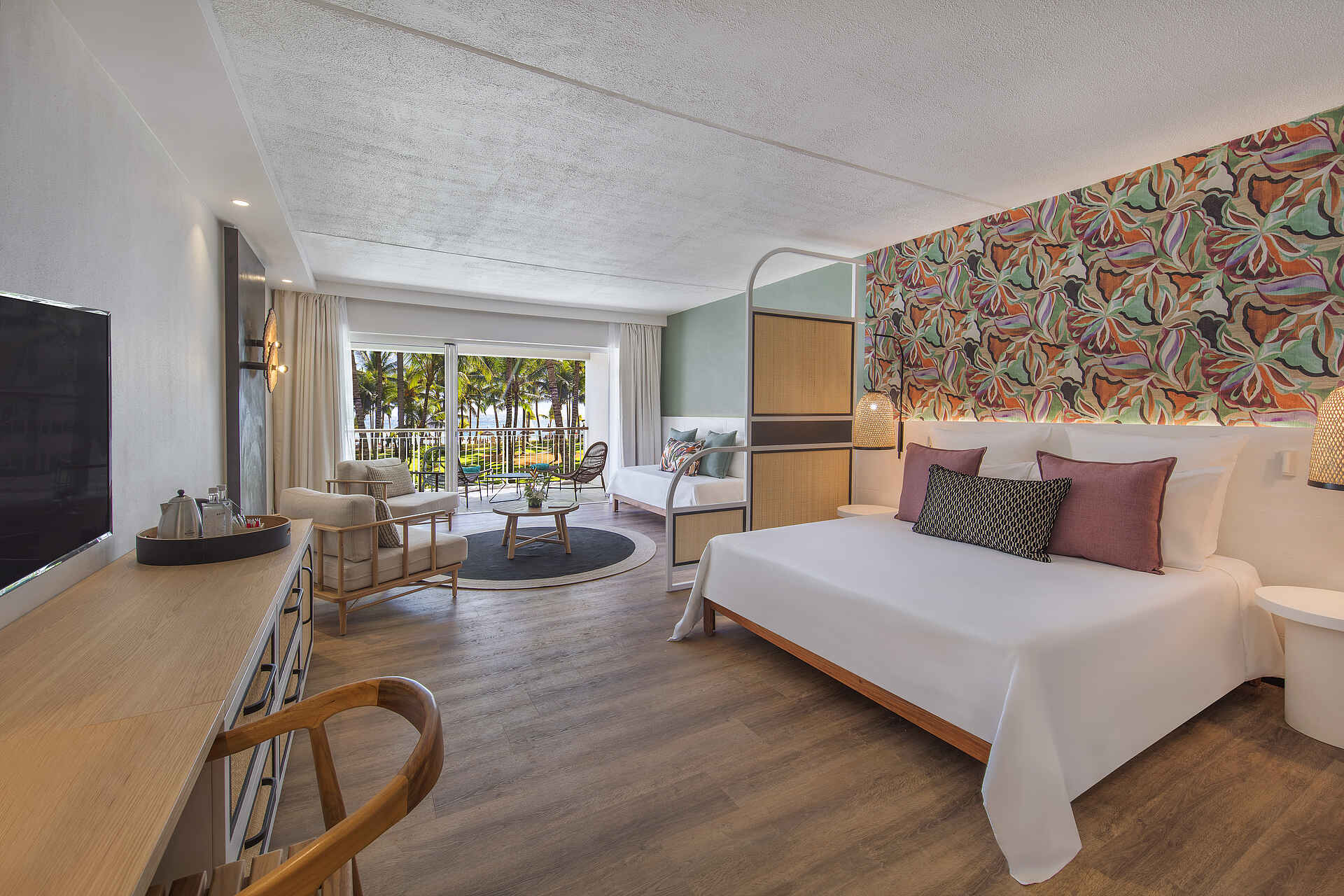 Victoria Beachcomber Resort and Spa: Superior Room Bett