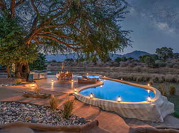 Time + Tide Chongwe House: Dinner auf der Terrasse Time + Tide Chongwe House: Dinner auf der Terrasse