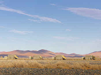 Little Kulala Lodge: Blick auf die Gästeunterkünfte Little Kulala Lodge: Blick auf die Gästeunterkünfte
