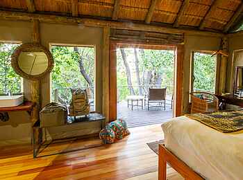 Nxamaseri Island Lodge: Familienzimmer mit Veranda Nxamaseri Island Lodge: Familienzimmer mit Veranda