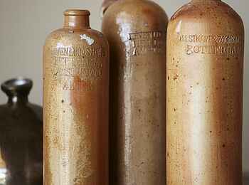 The Olive Exclusive: Erongo - Tonflaschen