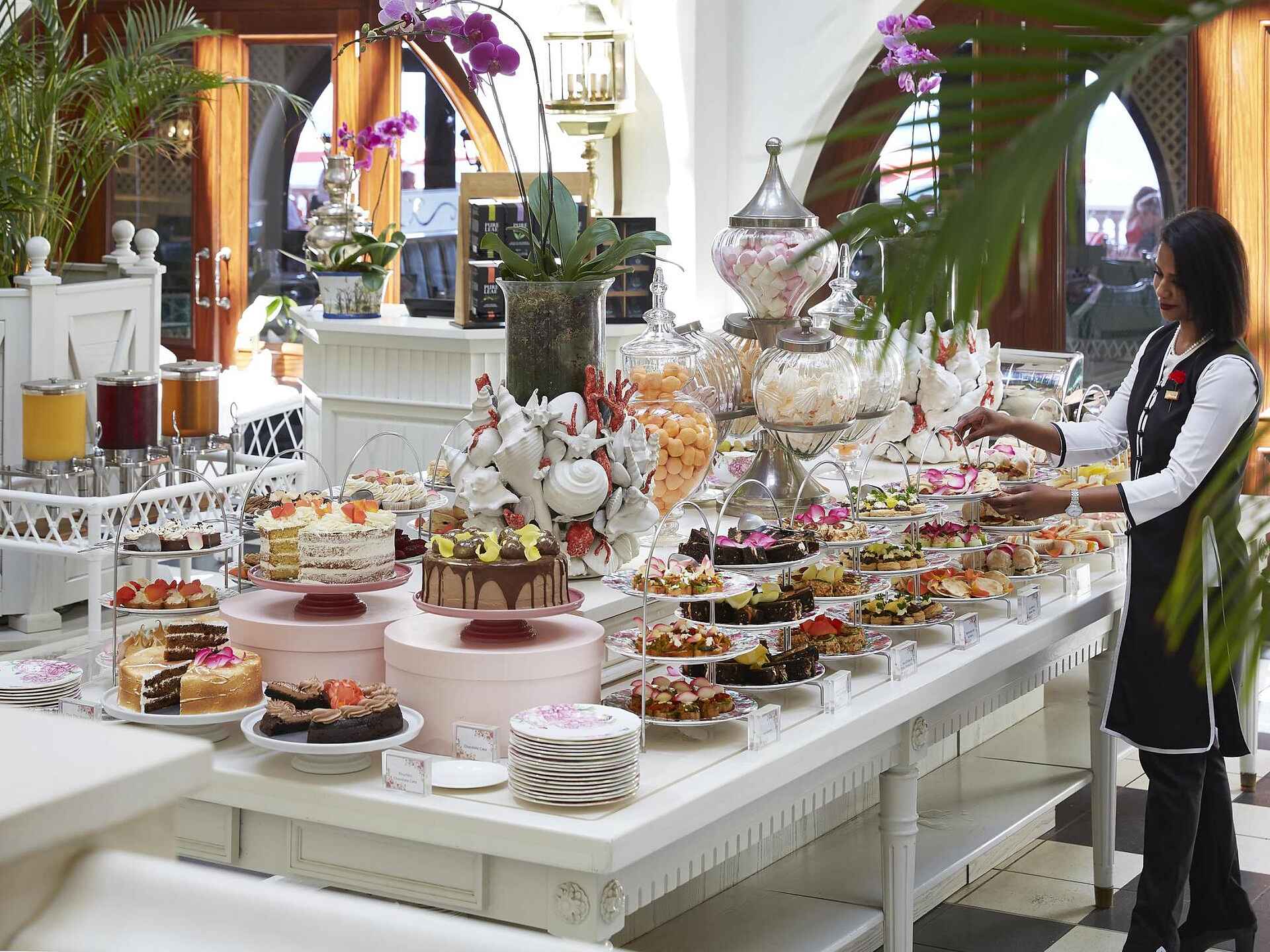 The Oyster Box: Kuchenbuffet