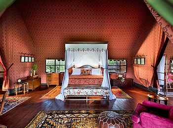 Jack's Camp: Gästezelt mit Vorhängen und Teppichen