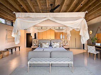 Lion Sands River Lodge: Frontansicht Bett