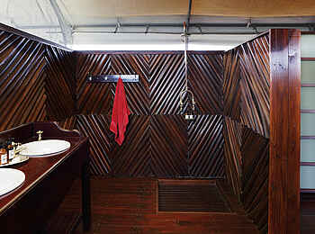 Camp Kalahari: Family Tent Bad