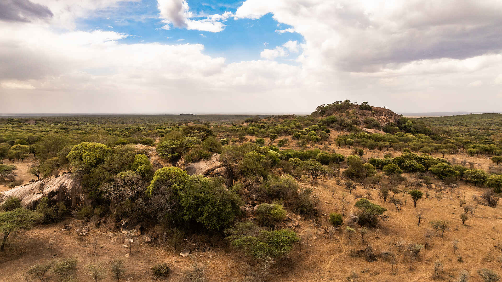 Charlie Serengeti Safari Camp: Kopjes