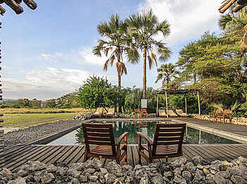 Chem Chem Lodge: Pool mit Sonnendeck Chem Chem Lodge: Pool mit Sonnendeck