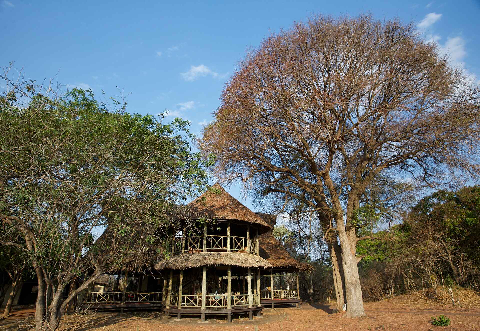 Katavi National Park, Katavi Wildlife Camp, Katisunga Plains, Katuma River, Aussichtsterrasse, Hauptgebäude, Afrikarma, afrikarma safaris, afrikarma safaris - wildnis.hautnah., afrikarma.de