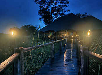 Lebala Camp: Zugang zum Hauptgebäude