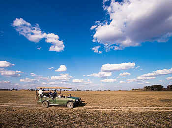 Mukambi Busanga Plains Camp: Safari im Sonnenschein Mukambi Busanga Plains Camp: Safari im Sonnenschein