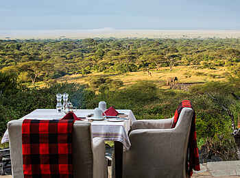 Ol Donyo Lodge: Frühstück mit Ausblick Ol Donyo Lodge: Frühstück mit Ausblick