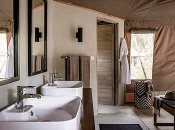 Sanctuary Swala: Das Gästebad