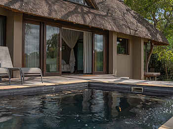 Siviti Timbavati Plains Lodge: Der Pool einer Suite Siviti Timbavati Plains Lodge: Der Pool einer Suite