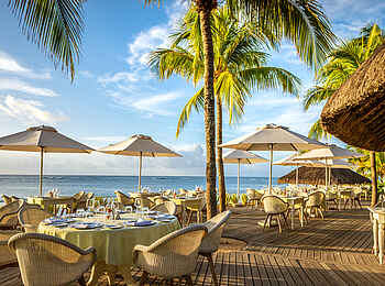 Victoria Beachcomber Resort and Spa: Terrasse Victoria Beachcomber Resort and Spa: Terrasse