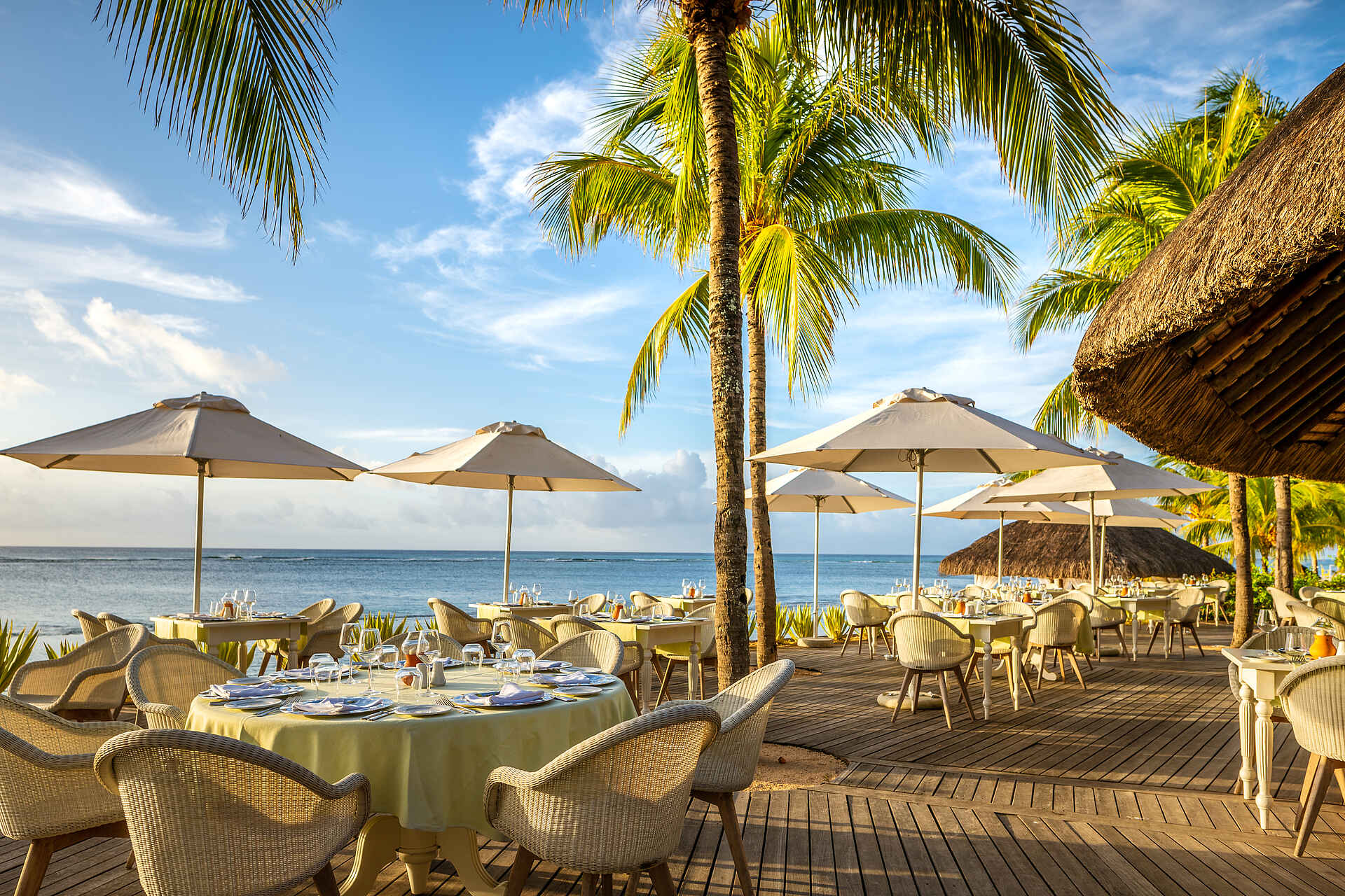 Victoria Beachcomber Resort and Spa: Terrasse Victoria Beachcomber Resort and Spa: Terrasse