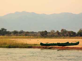 Kiambi Camp: Sandbank Kiambi Camp: Sandbank