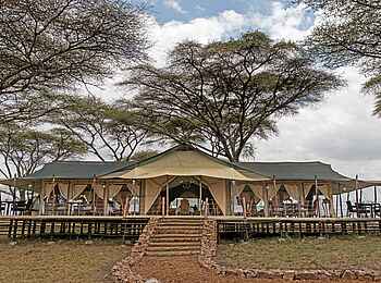 Ole Serai Luxury Camp - Turner Springs: Der Zentralbereich Ole Serai Luxury Camp - Turner Springs: Der Zentralbereich