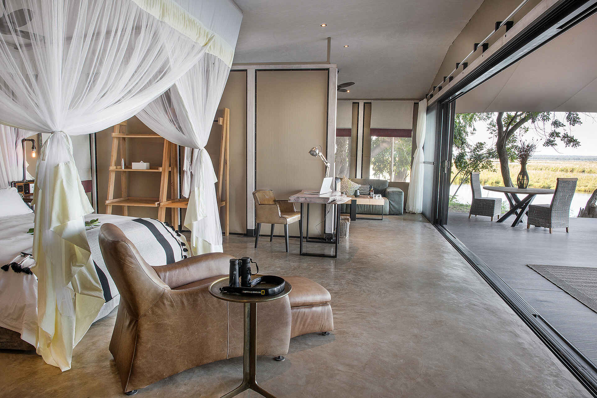 Sausage Tree Camp: Blick in die Suite Sausage Tree Camp: Blick in die Suite