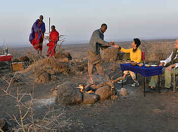 Elerai Camp: Ein Buschdinner Elerai Camp: Ein Buschdinner
