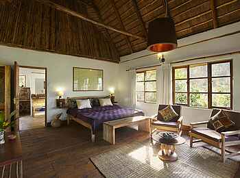 Volcanoes Bwindi Lodge: Blick in eine der Bandas
