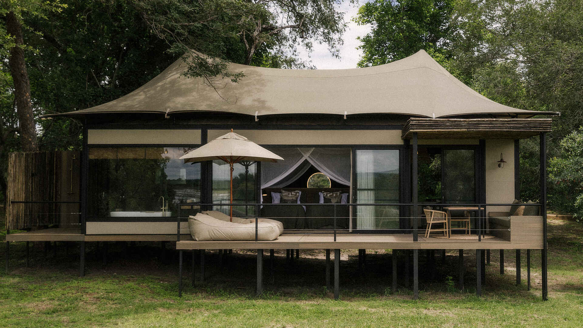 Zambezi Sands Luxury Tented Camp: Luxury Tented Suite Ansicht