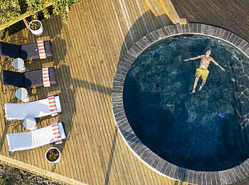Makakatana Bay Lodge: Der Pool aus der Vogelperspektive Makakatana Bay Lodge: Der Pool aus der Vogelperspektive