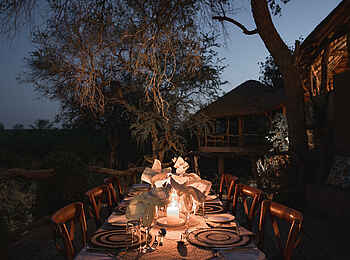 Mashatu Lodge: Candlelight Dinner Mashatu Lodge: Candlelight Dinner