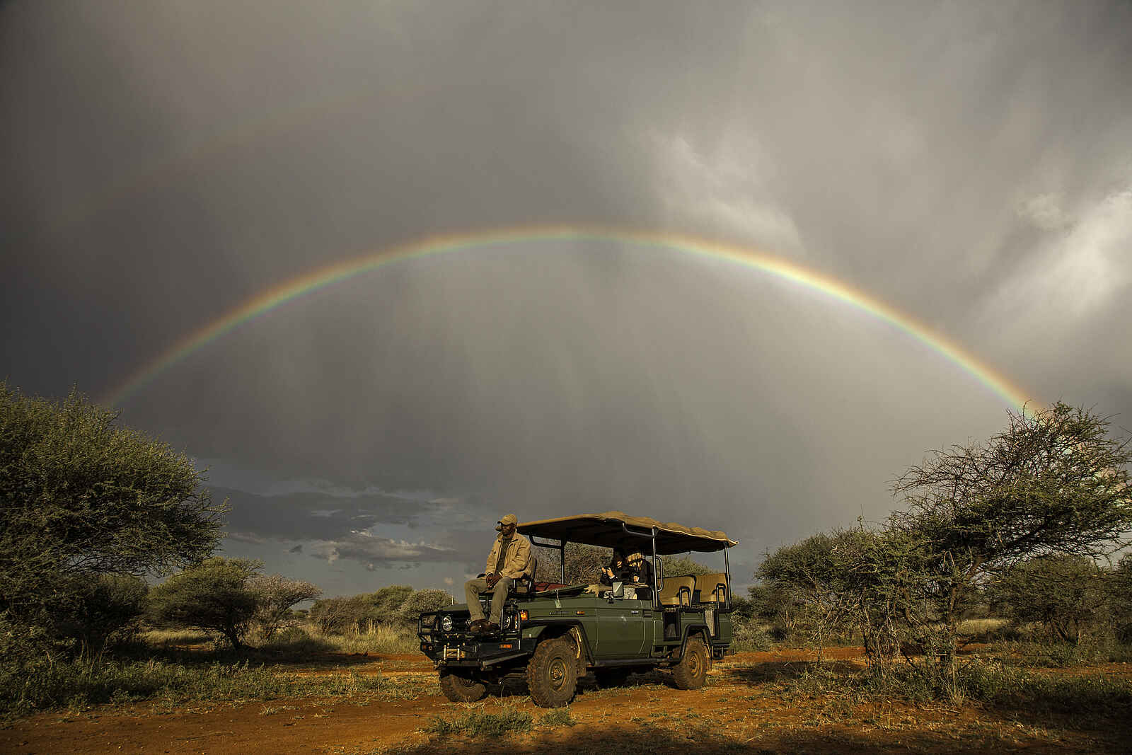 Mateya Safari Lodge: Safari mit Regenbogen Mateya Safari Lodge: Safari mit Regenbogen