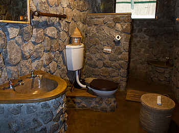 Mvuu Camp: Badezimmer