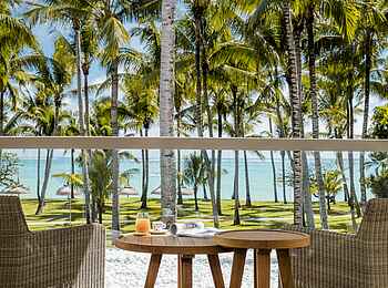 One and Only Le Saint Gerant: Balkon mit Blick auf das Meer