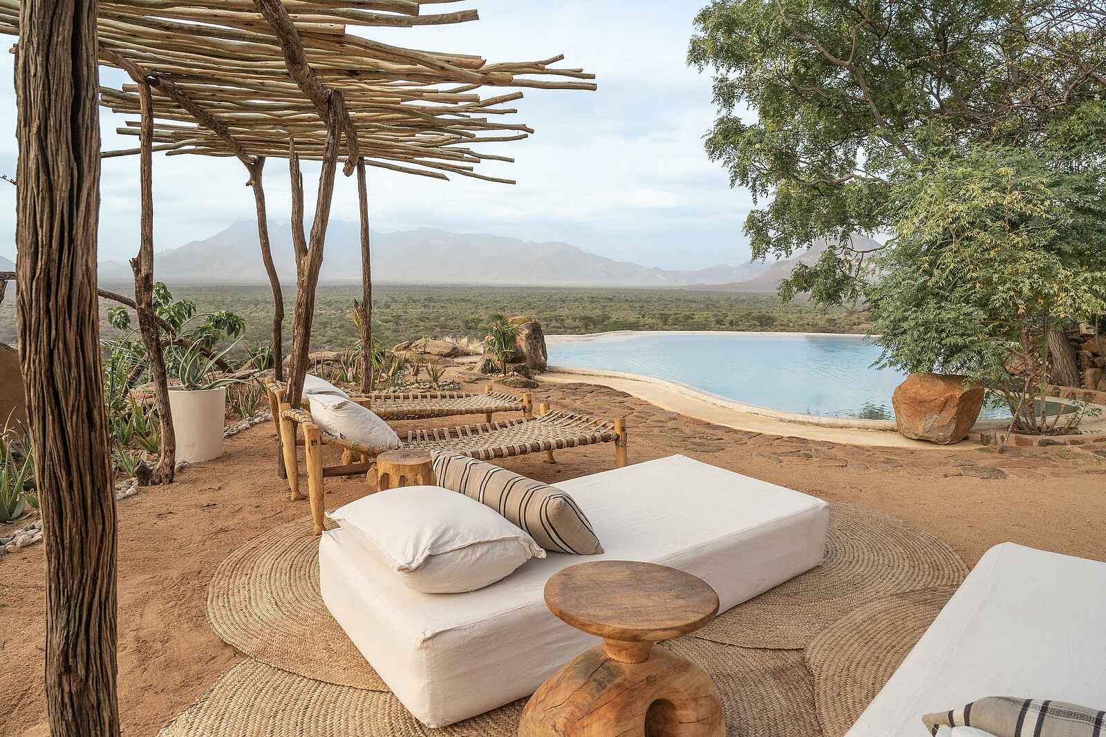 Reteti House: Pooldeck Reteti House: Pooldeck