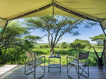 Serengeti Woodlands Camp: Family Tent Blick Terrasse