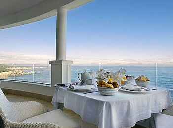 The Twelve Apostles Hotel: Presidential Suite Terrasse The Twelve Apostles Hotel: Presidential Suite Terrasse