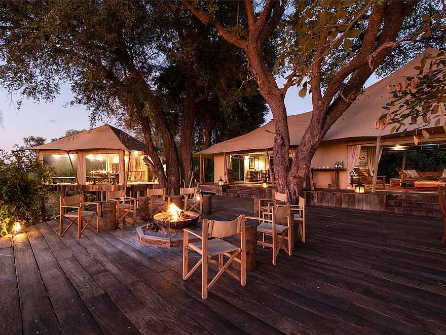 Zarafa Camp: Lagerfeuer Zarafa Camp: Lagerfeuer