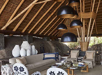 Legendary Mwiba Lodge: Lounge Legendary Mwiba Lodge: Lounge