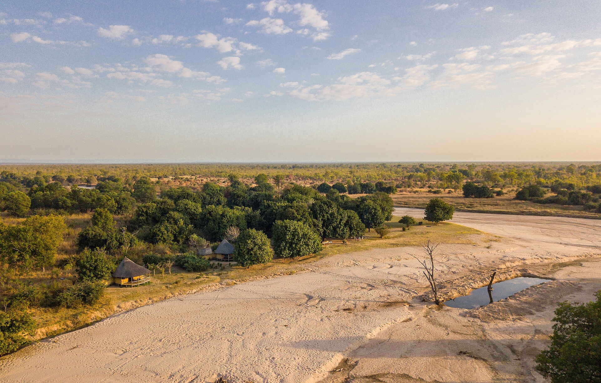Time + Tide Nsolo: Das Camp am ausgetrockneten Fluss