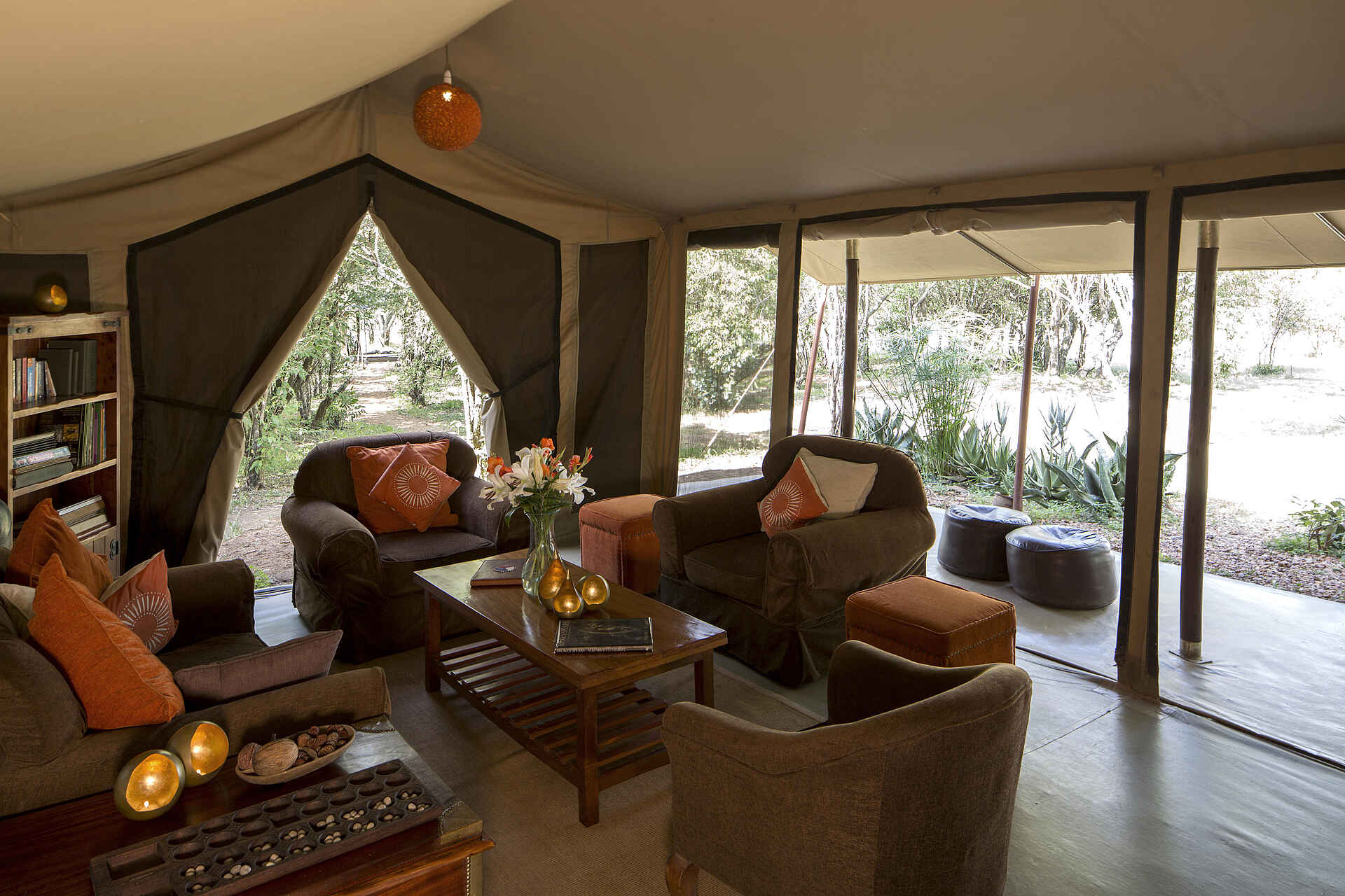 Encounter Mara Camp: In der Lounge