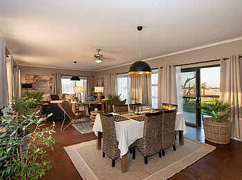 Safari House: Der Zentralbereich Safari House: Der Zentralbereich