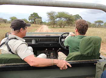 Tarangire Safari Lodge: Pirschfahrt Tarangire Safari Lodge: Pirschfahrt