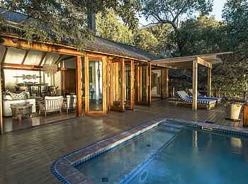 Tongabezi Lodge: Der Pool des Dog House