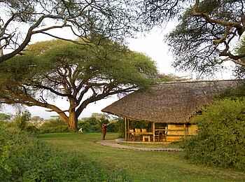 Tortilis Camp: Zelt von außen Tortilis Camp: Zelt von außen